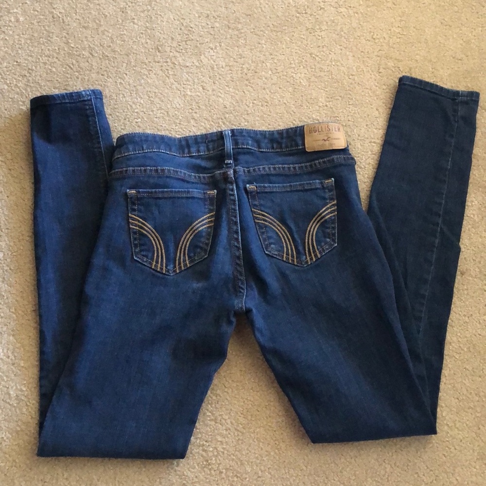 Size 5 Regular Hollister skinny jeans